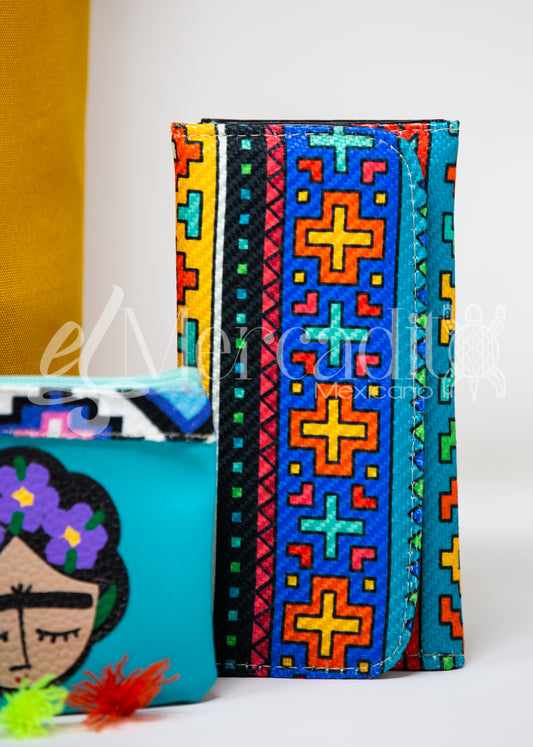 Mexican Artesanal Handbag with hand painted coin purse, wallet and Frida Kahlo tassel. Bolsa Mexicana Artesanal con accesorios hecho a mano